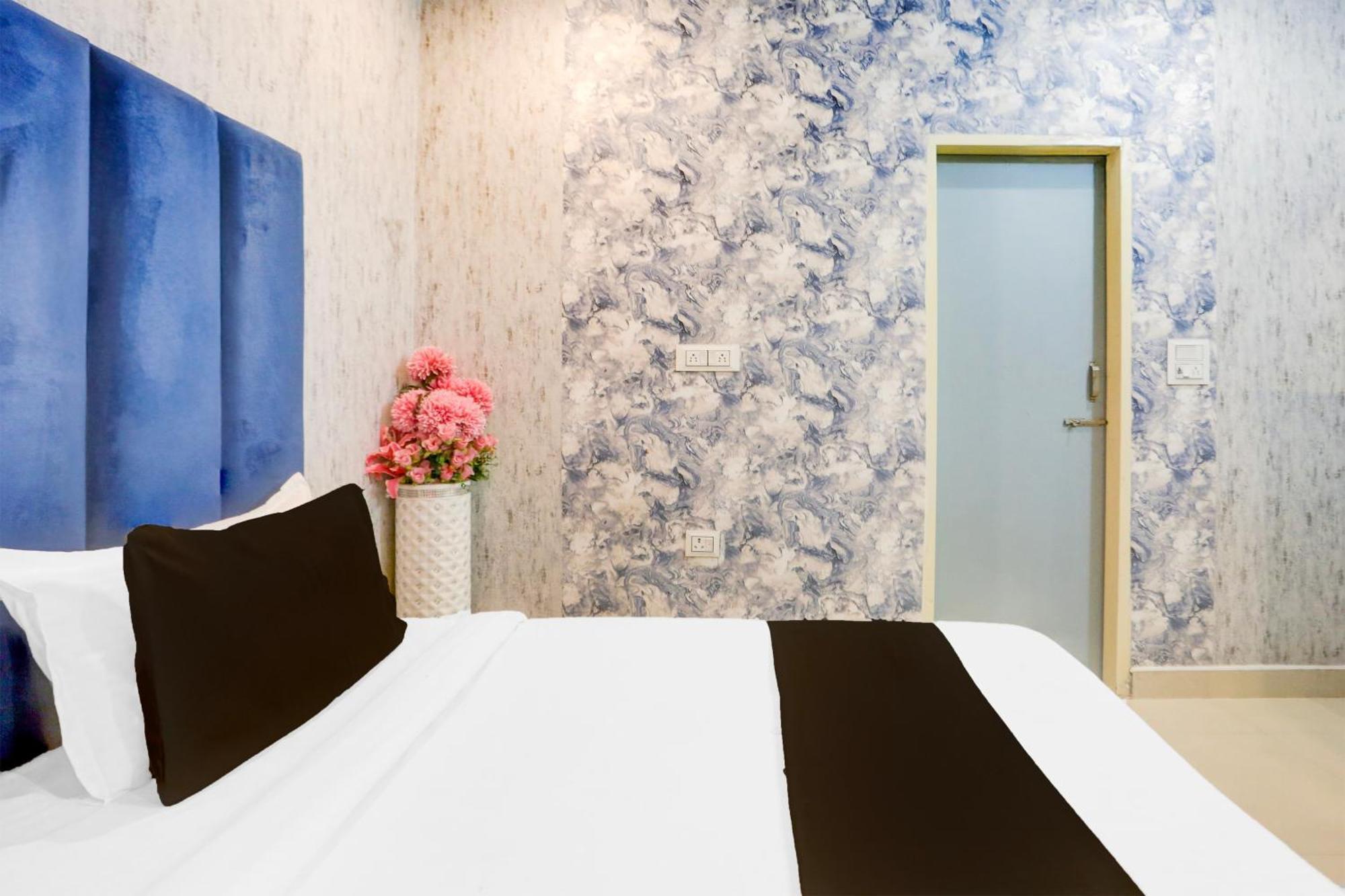 Super Collection O Roop Vihar Rohtak Formerly Hotel Maha Εξωτερικό φωτογραφία