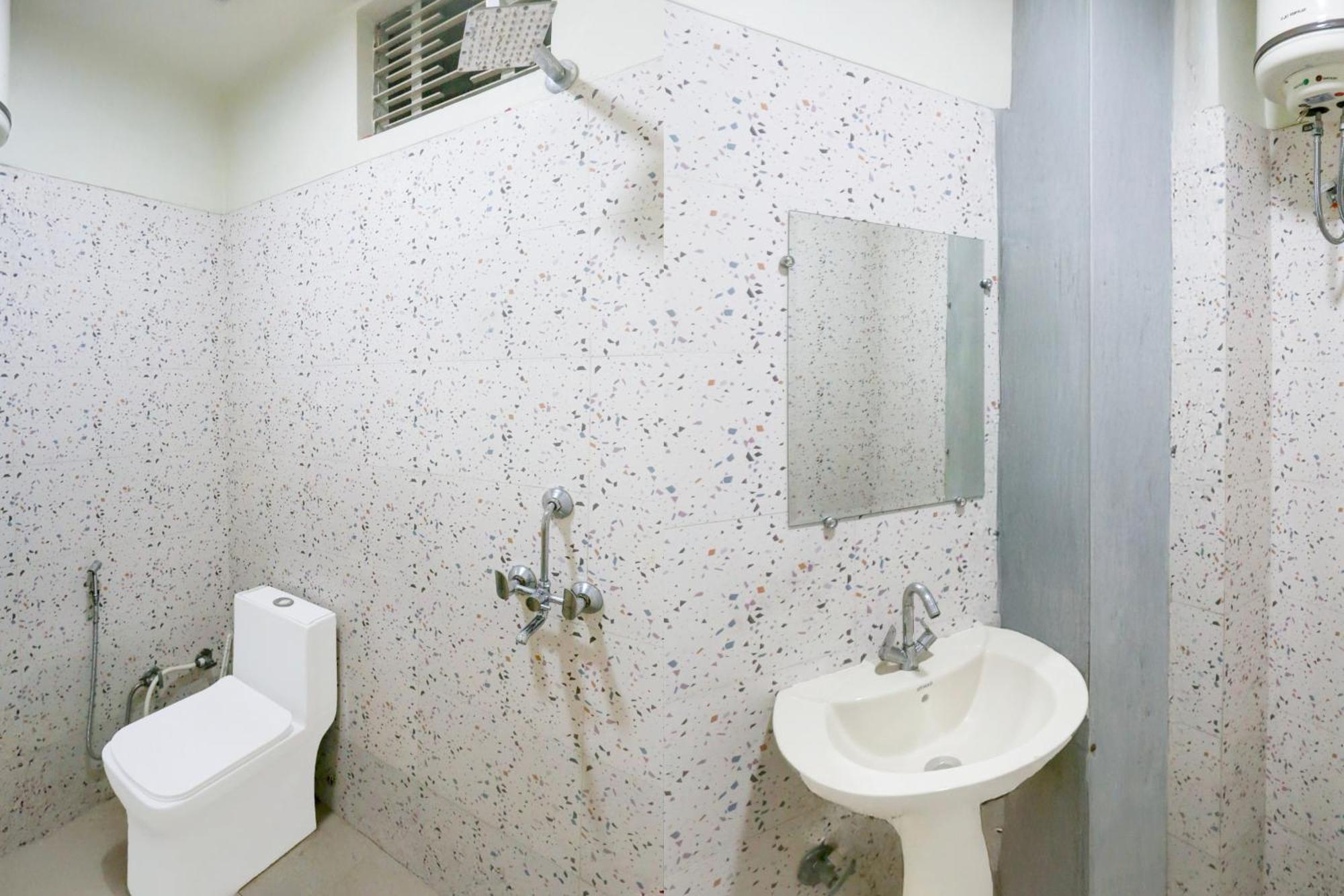 Super Collection O Roop Vihar Rohtak Formerly Hotel Maha Εξωτερικό φωτογραφία