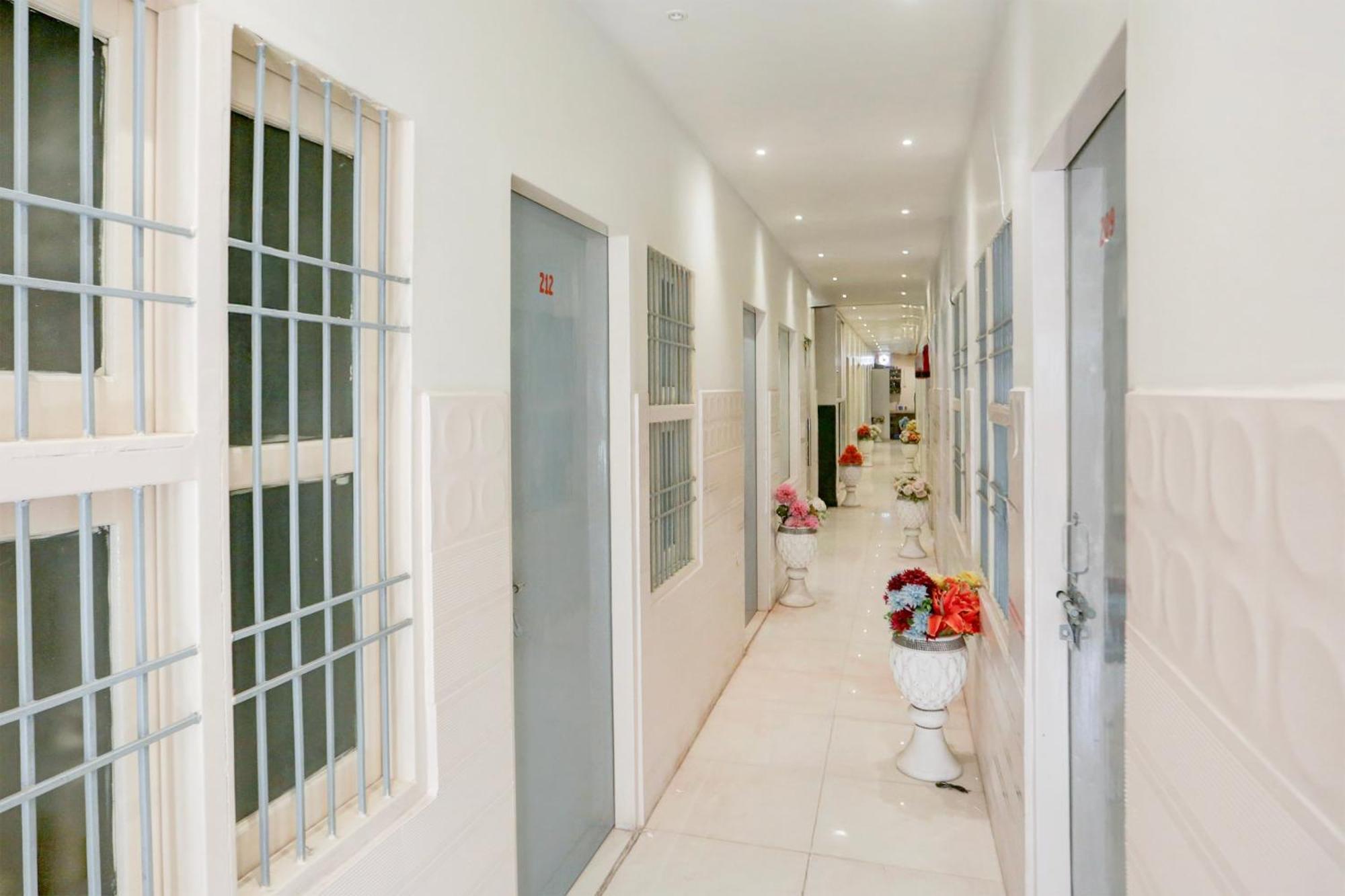 Super Collection O Roop Vihar Rohtak Formerly Hotel Maha Εξωτερικό φωτογραφία